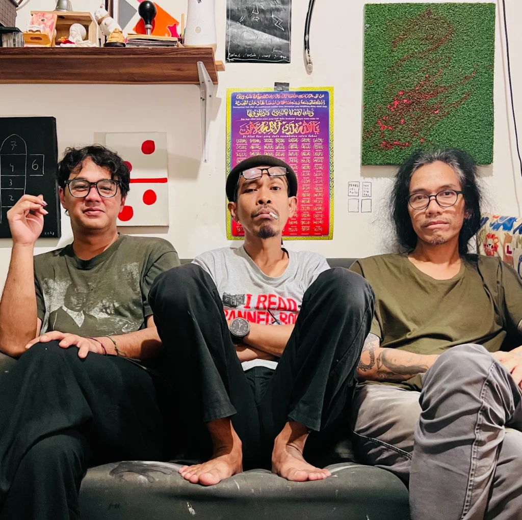 Trio Lesehan, Jason Ranti, Iksan Skuter dan Bagus Dwi Danto, Kolaborasi Tiga Musisi Folk Indonesia, Luncurkan Single Debut Siapa yang Tak Pernah